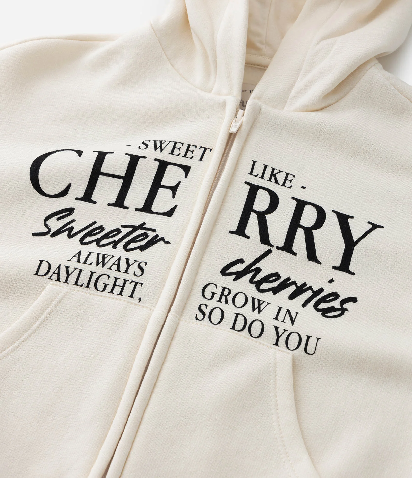 Jaqueta Infantil Quentinha com Estampa de Cereja - Tam 5 a 14 anos Off White 3