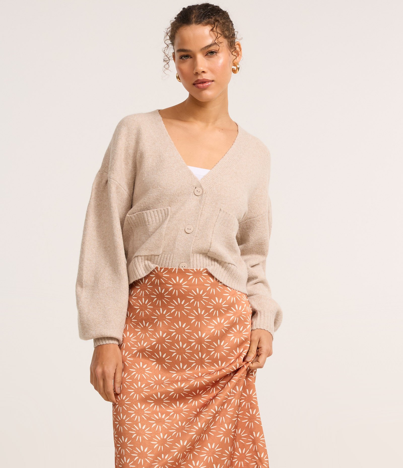 Saia New Midi Boho Acetinada com Estampa Estalinhos Marrom 2