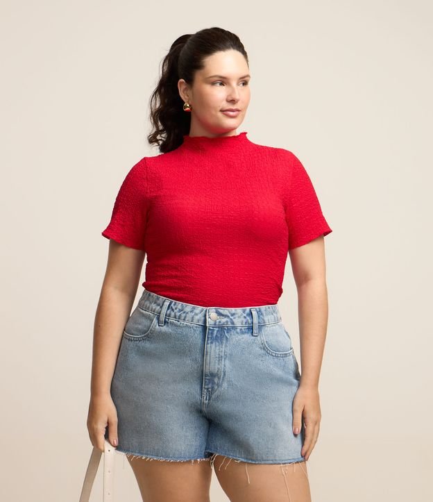 Blusa Texturizada com Golinha Alta Curve & Plus Size