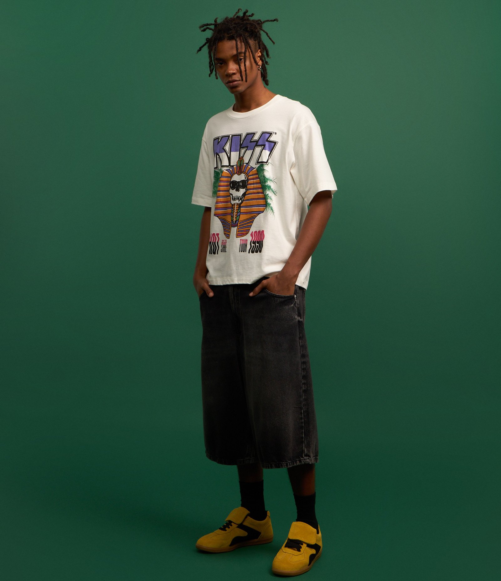 Camiseta Boxy em Algodão com Estampa Kiss Branco 4