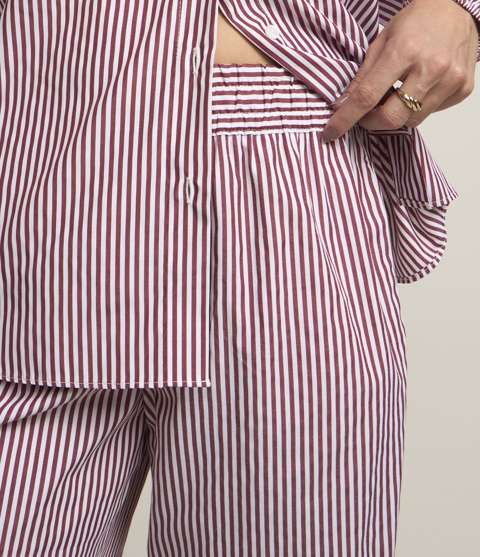 Calça Reta em Tricoline Listrada Vermelho 4