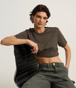 Camiseta Regular em Algodão com Manga Curta