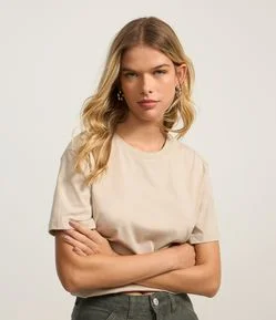 Camiseta Regular em Algodão com Manga Curta
