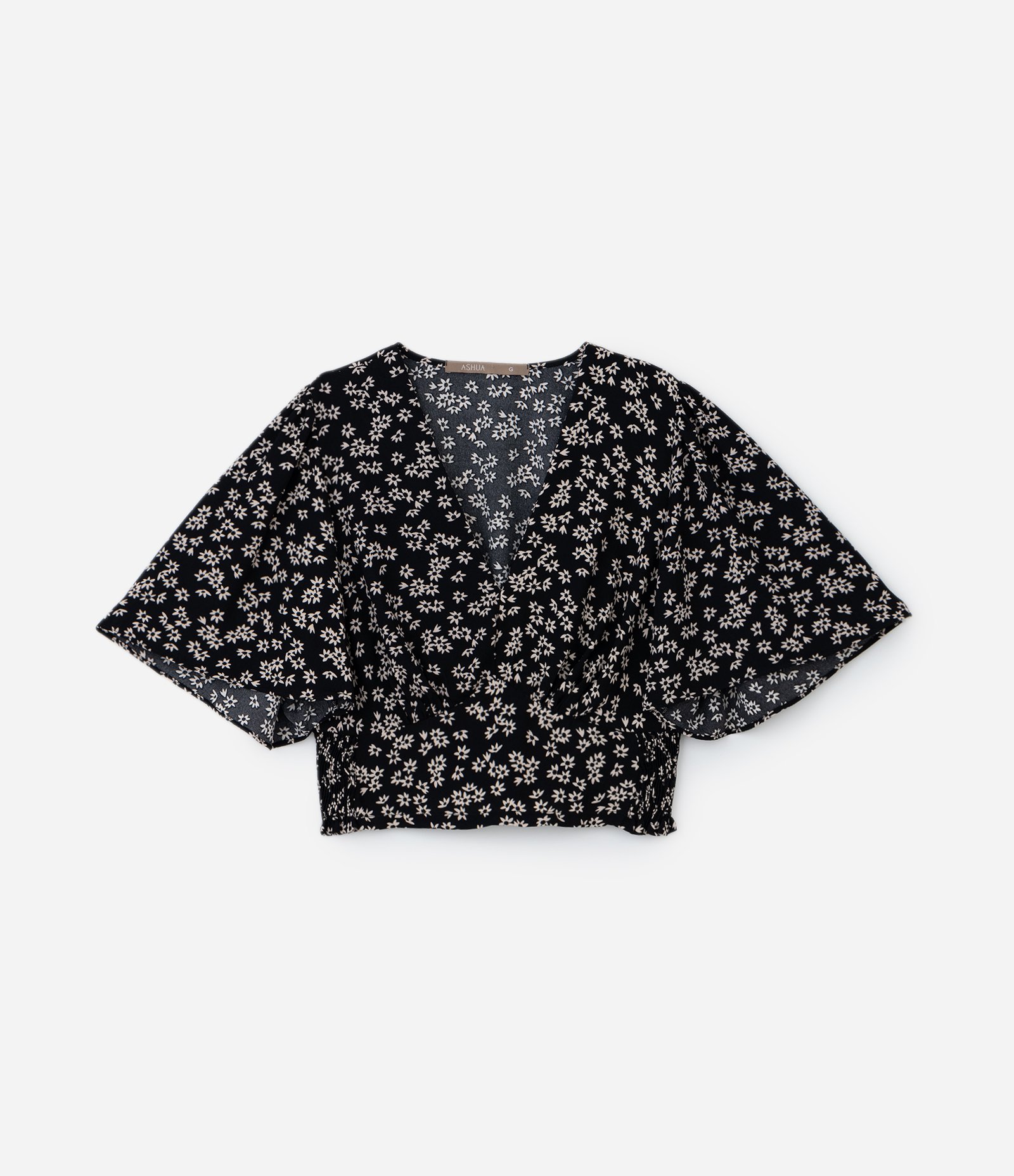 Blusa em Crepe Floral Liberty com Lastex Curve & Plus Size Preto 4