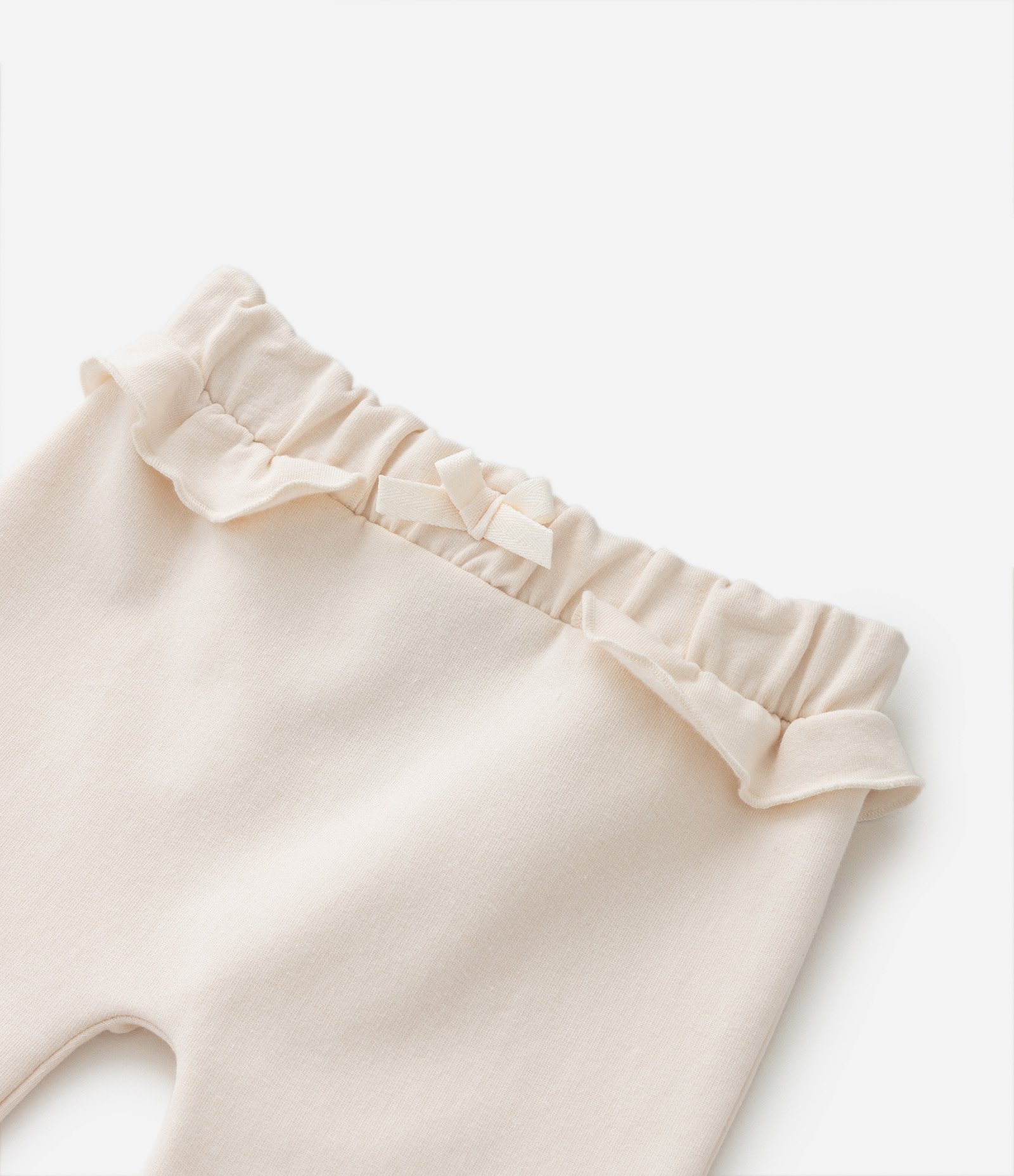 Calça Infantil em Moletom com Babadinho no Cós e Laço - Tam 0 a 18 meses 4