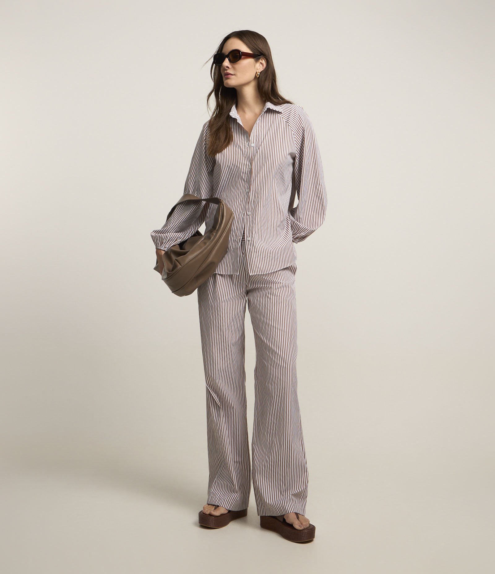 Camisa Listrado em Tricoline com Cava Raglan Marrom/Branco 2