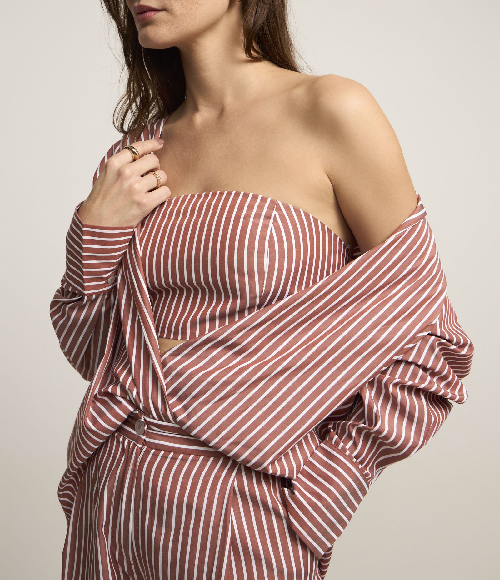 Camisa em Tricoline Listrada com Top Marrom 4