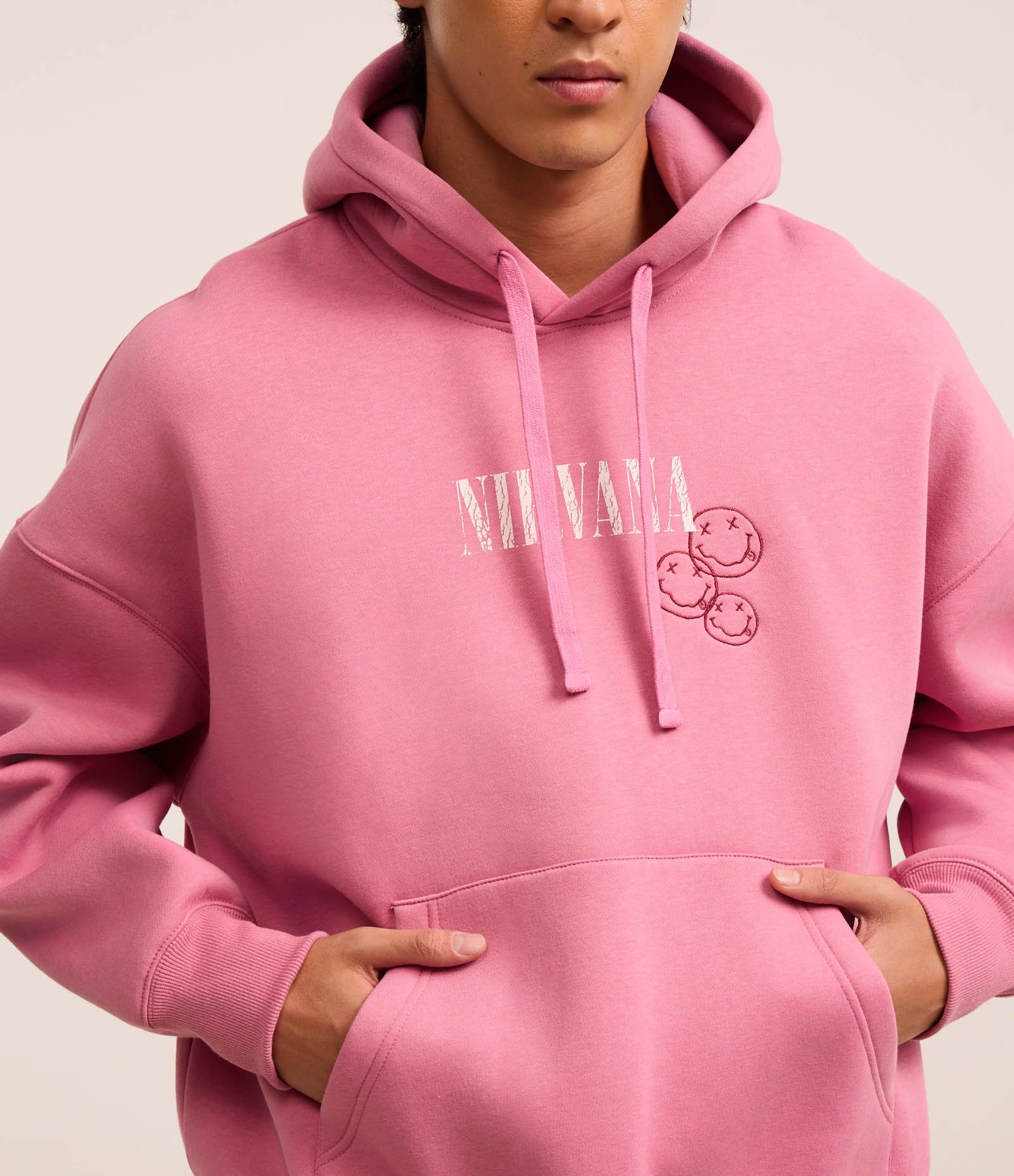 Moletom Boxy em Fleece com Estampa Smiley Nirvana Rosa 6