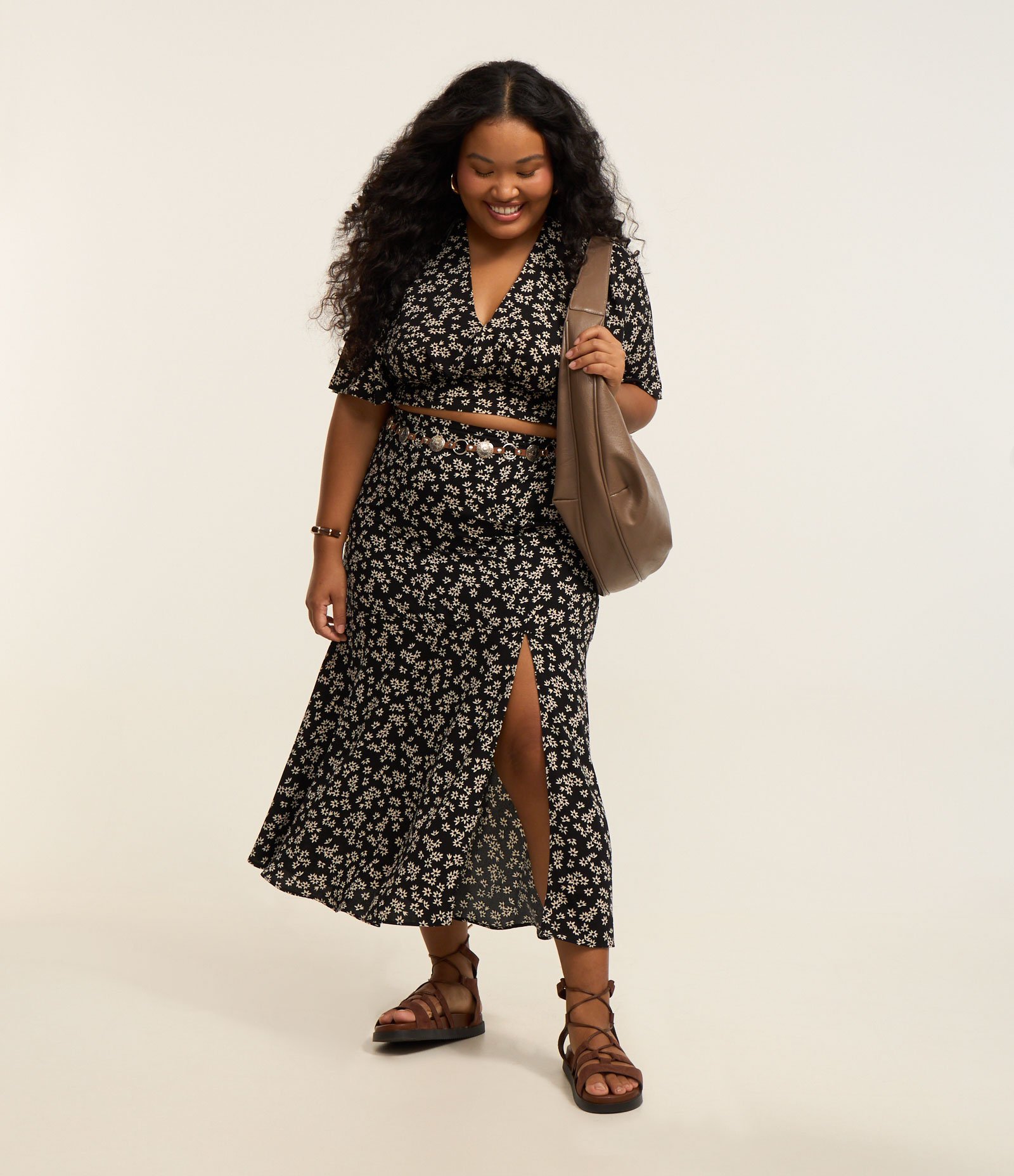 Saia em Crepe com Estampa Floral Liberty Curve & Plus Size Preto 1