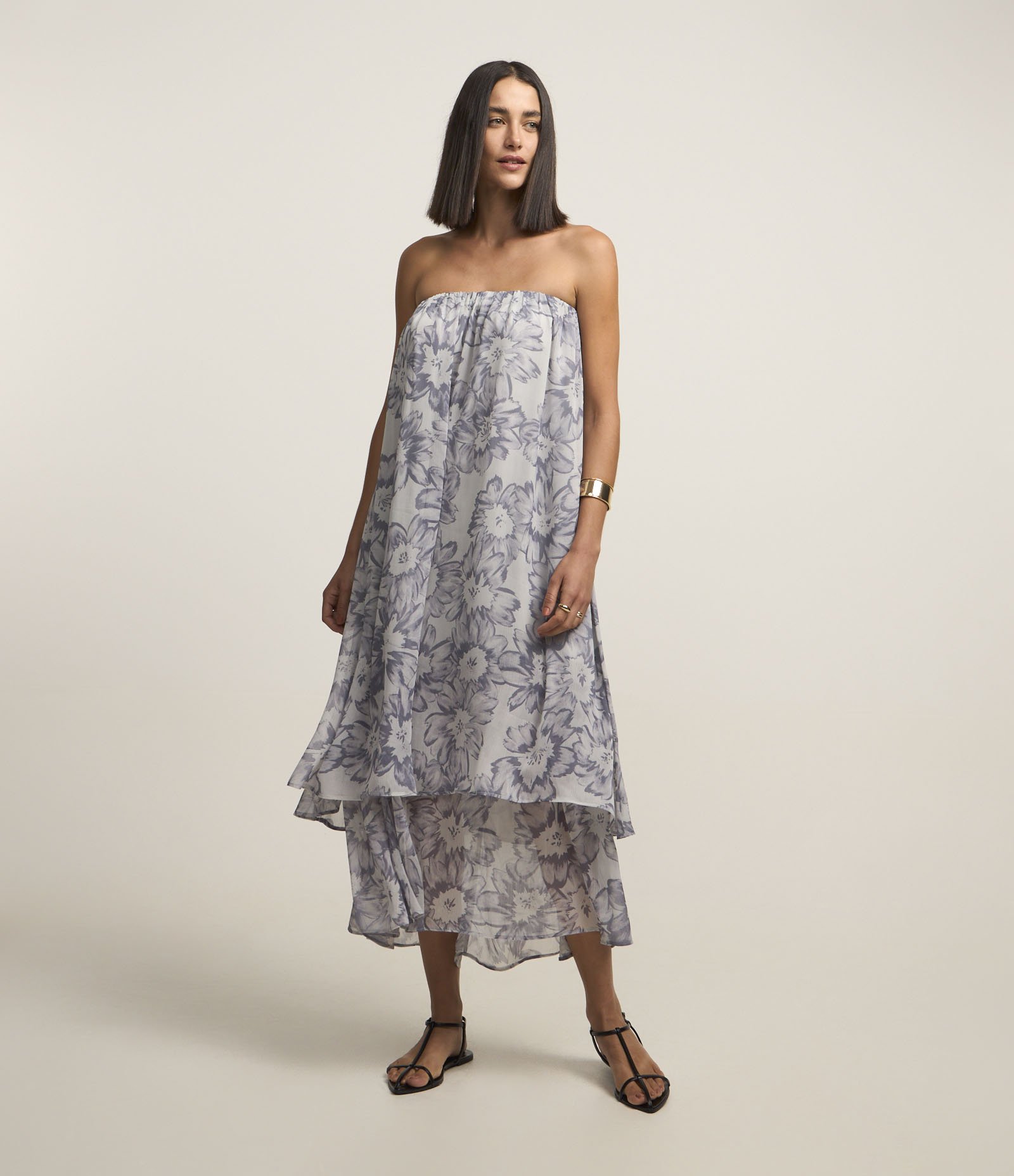 Vestido Tomara que Caia em Chiffon Floral com Camadas Cinza 1