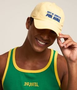 Boné em Sarja com Estampa Bordada Indo de Arrasta Pra Cima