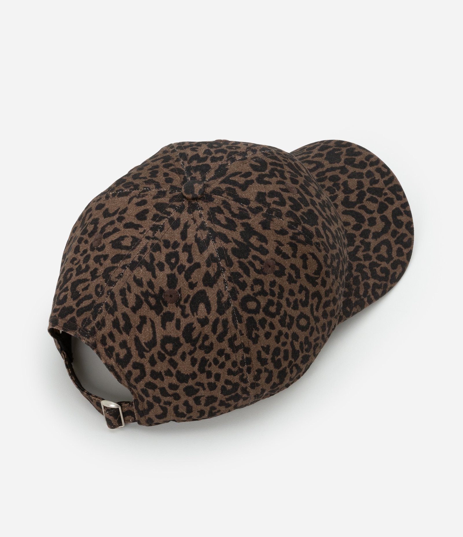 Boné em Sarja e Estampa de Animal Print Marrom 3