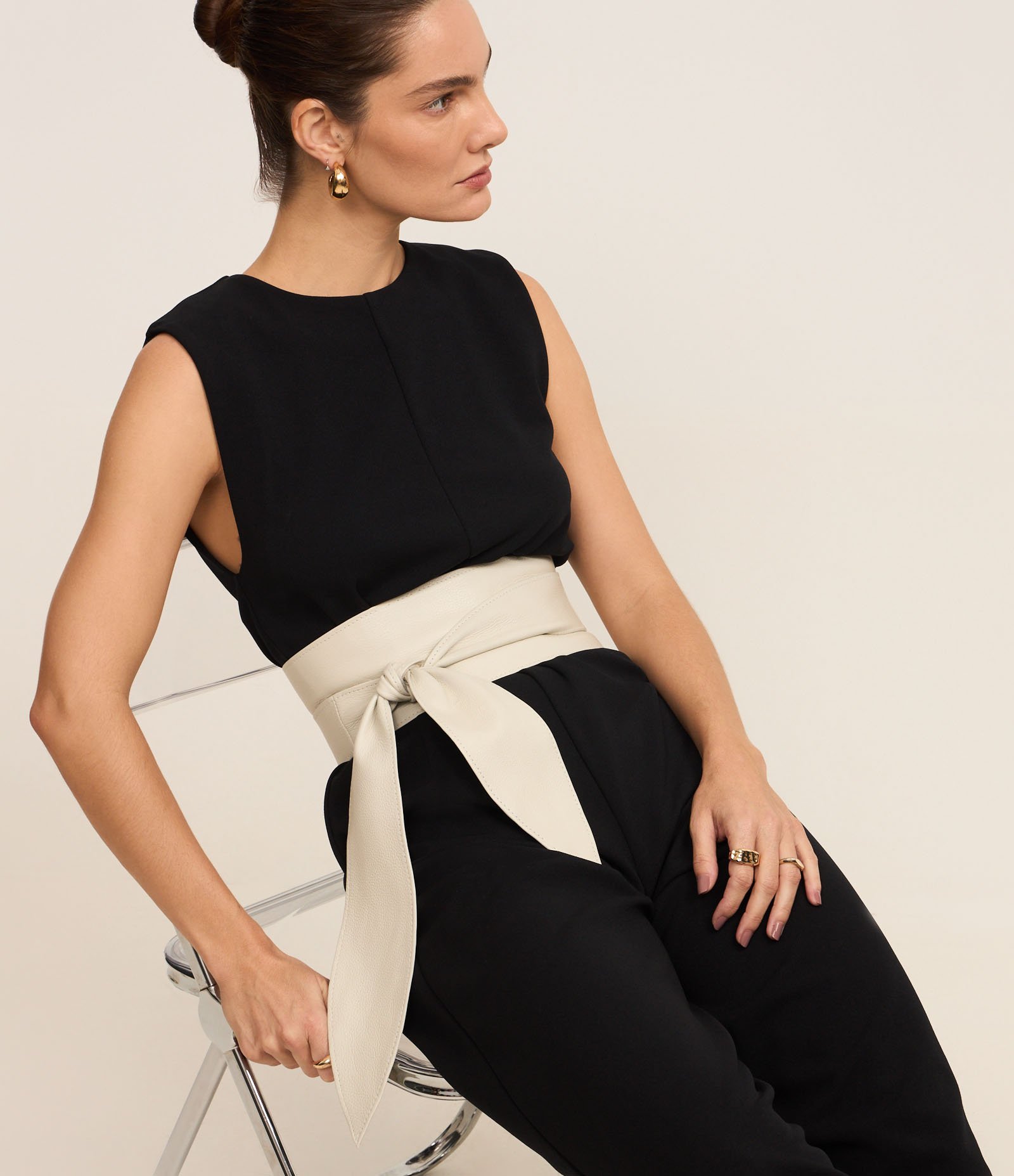 Macacão Pantalona em Crepe com Abertura nas Costas Preto 6