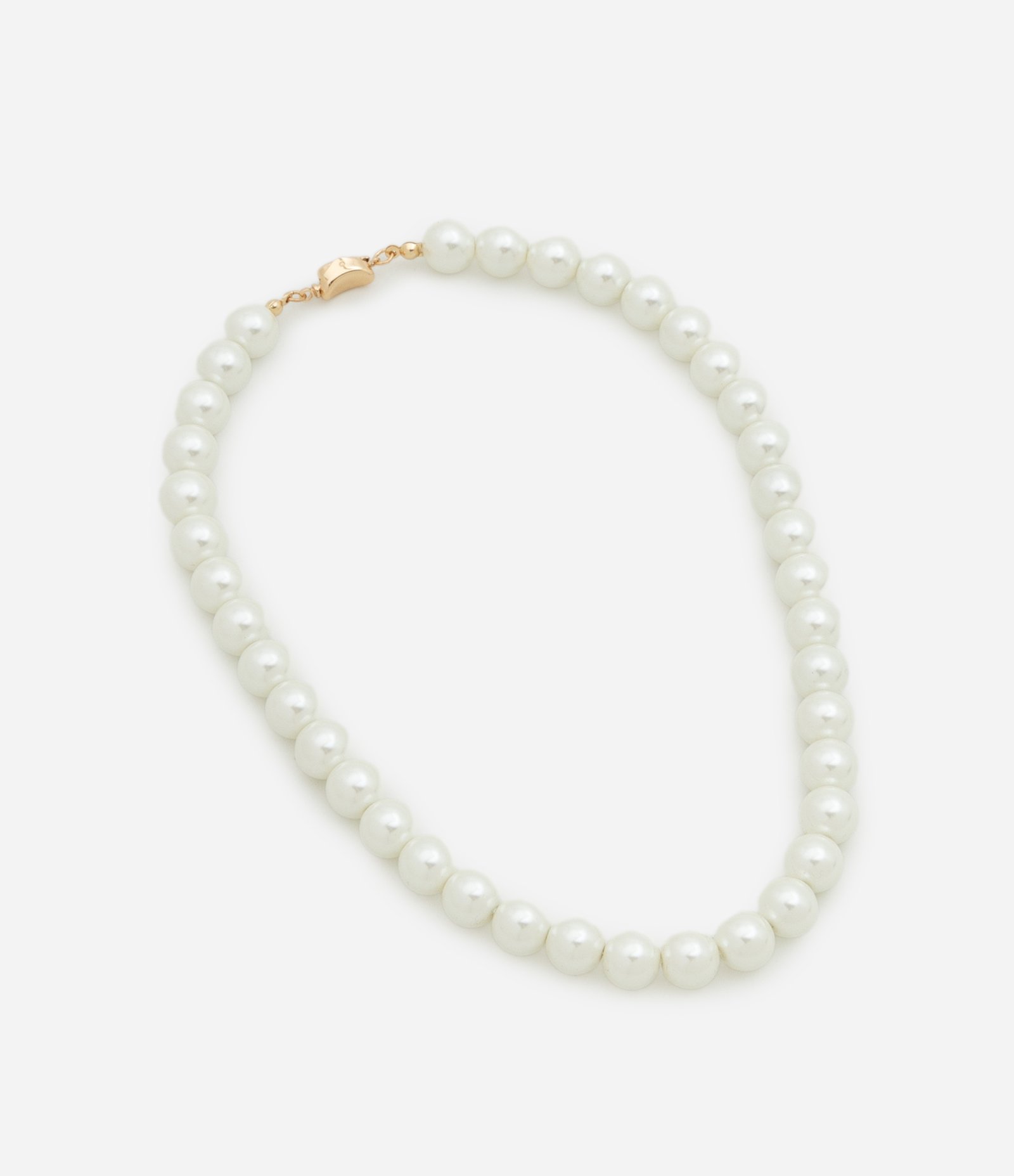 Colar Curto Tradicional com Pérolas e Fecho Dourado 3