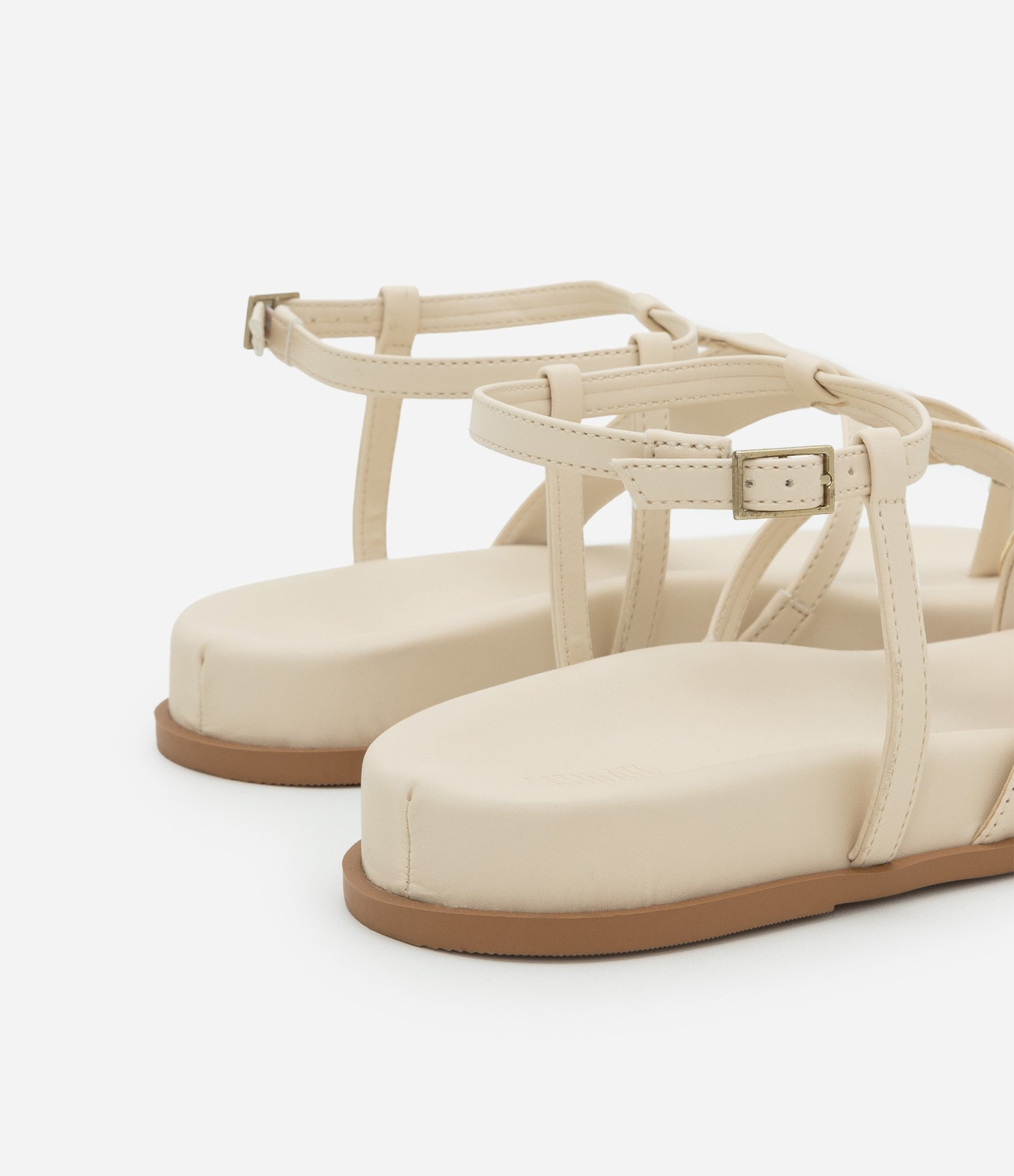 Rasteira com Tiras Assimétricas e Dedeira com Detalhe de Metal Bege 4