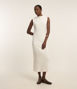 Vestido Midi Texturizado em Algodão com Fenda