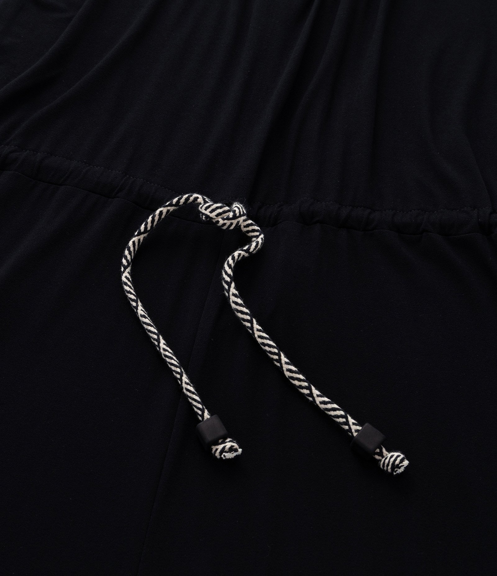 Macacão Longo em Crepe com Gola V de Tricô Curve & Plus Size Preto 7