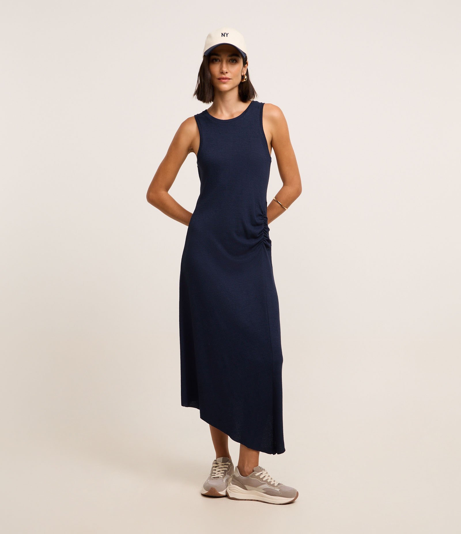 Vestido Evasê Midi em Ribana com Franzido a Barra Assimétrica Azul Marinho 2