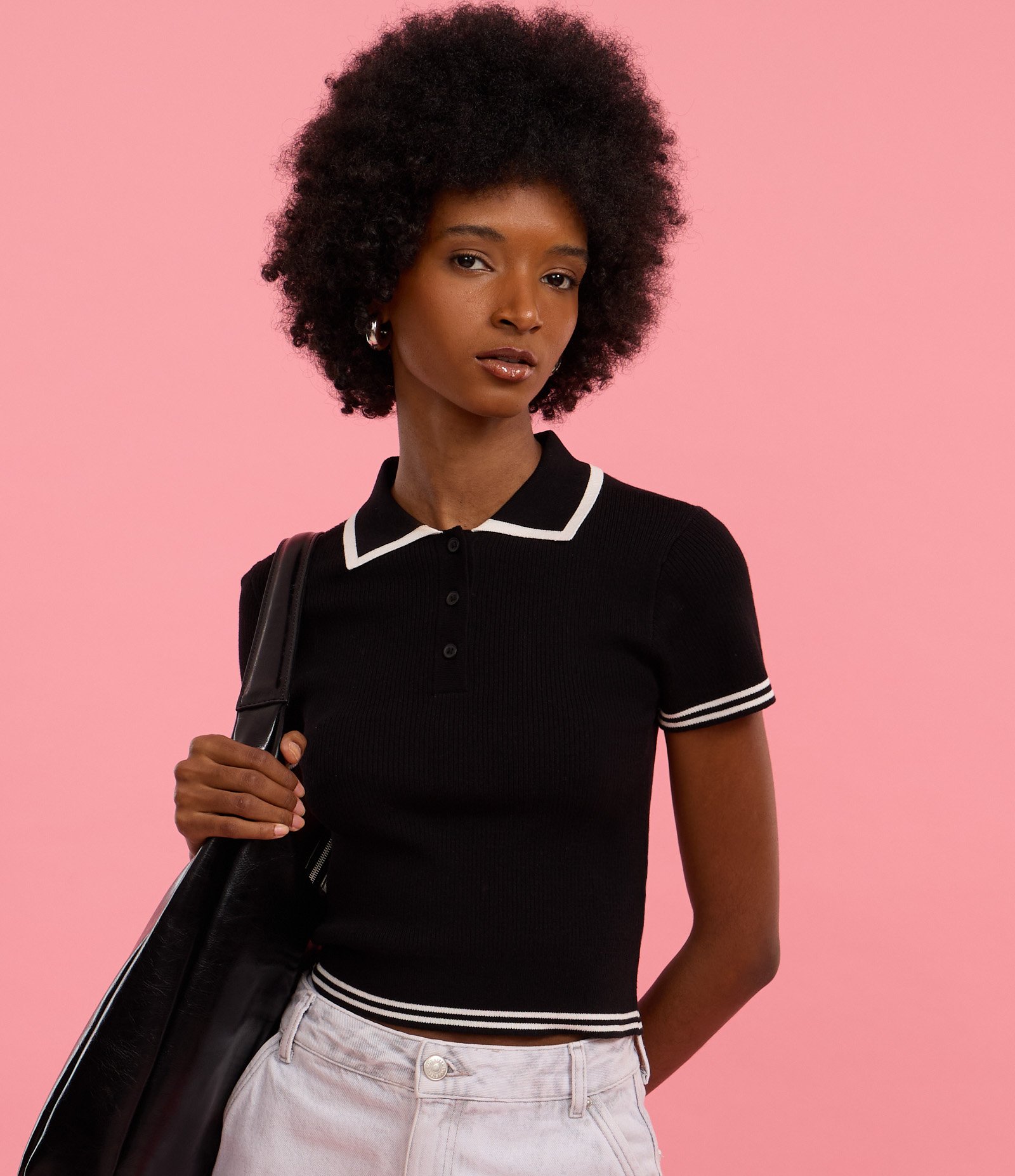 Blusa em Tricô com Gola Polo Listras nas Mangas Preto 4