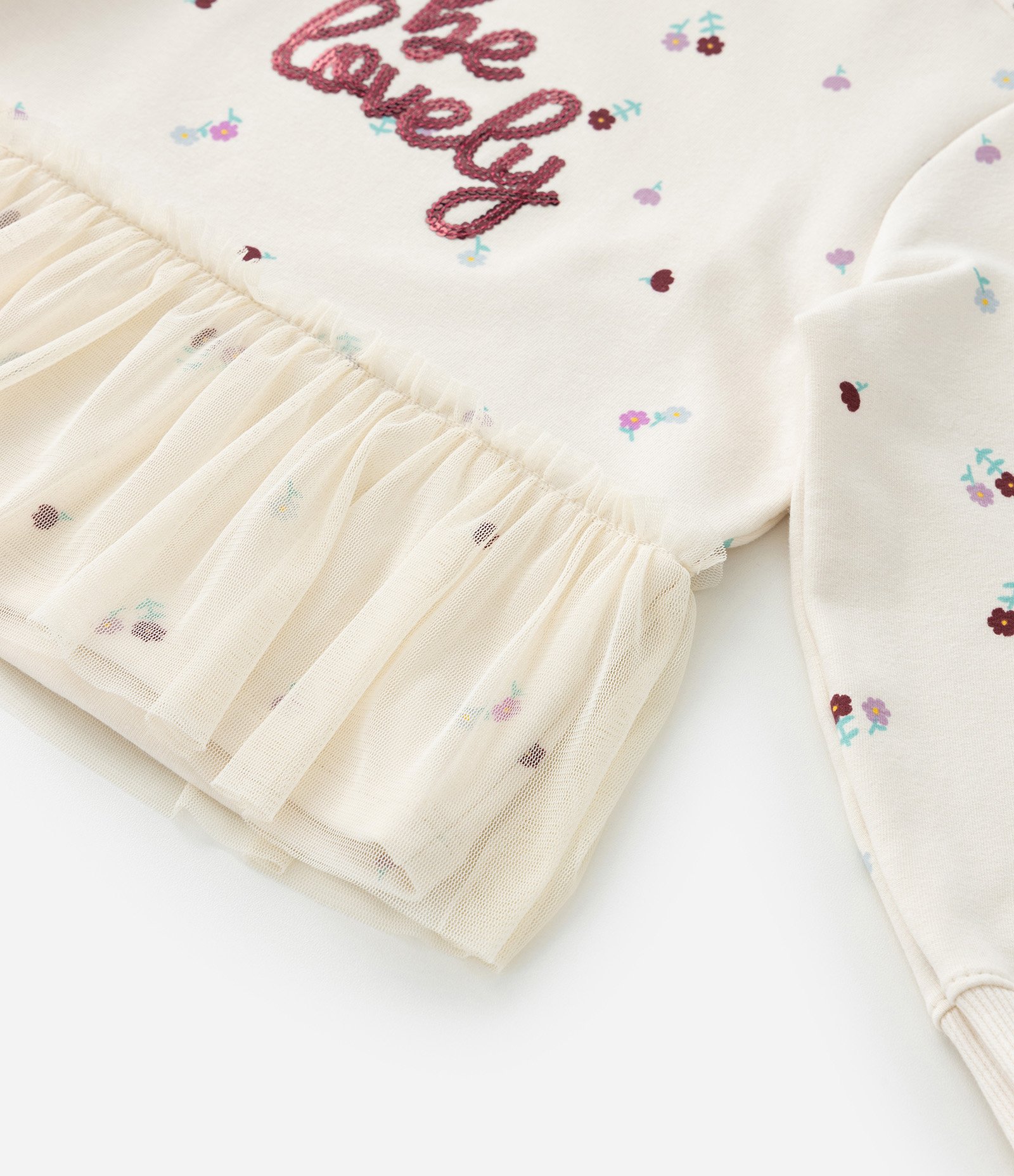 Casaco Infantil com Babado em Tule e Bordado em Paetês - Tam 1 a 6 Anos Bege 4