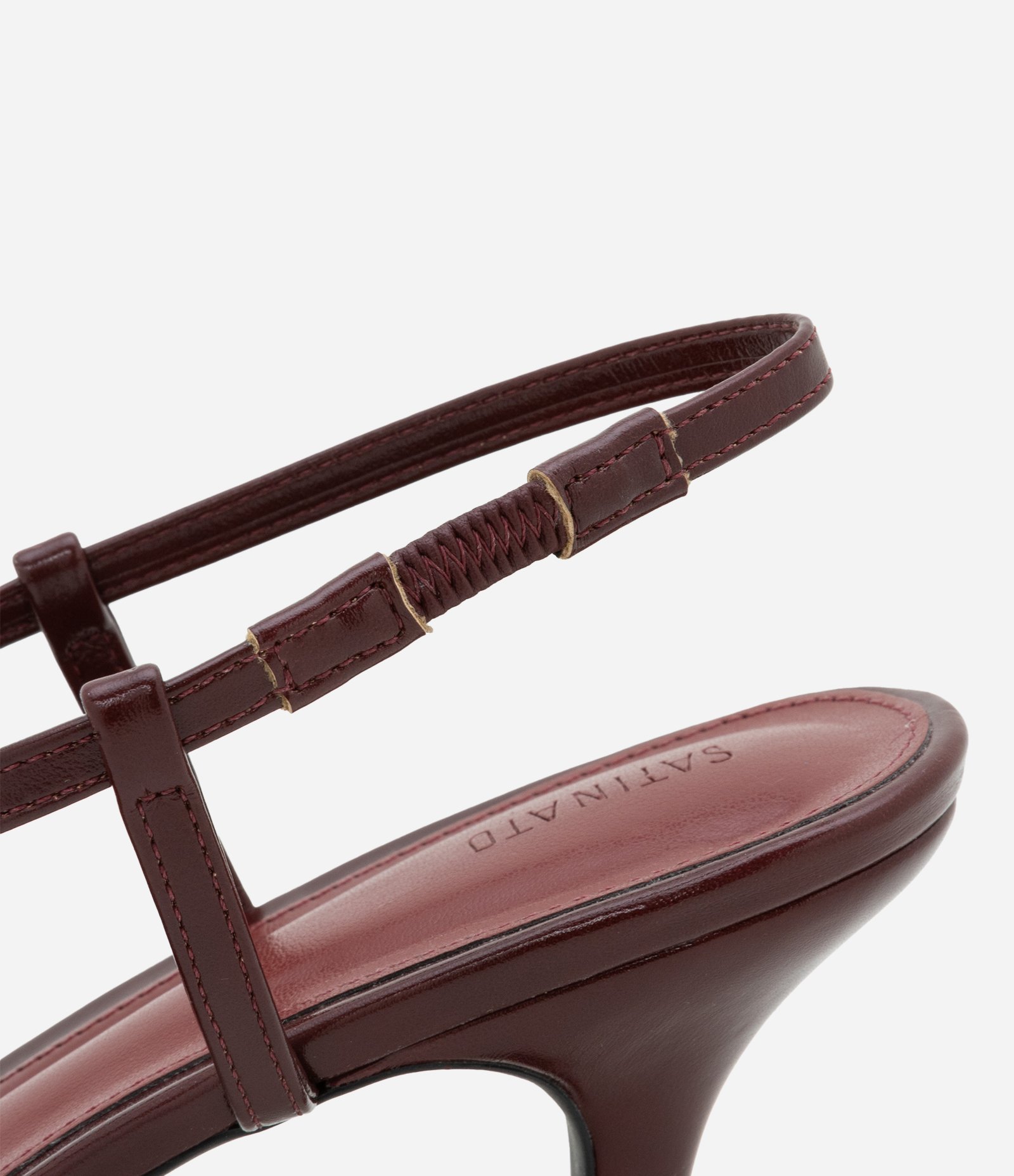 Sapato Scarpin em PU com 2 Tiras Formato em V Vermelho Vinho 3