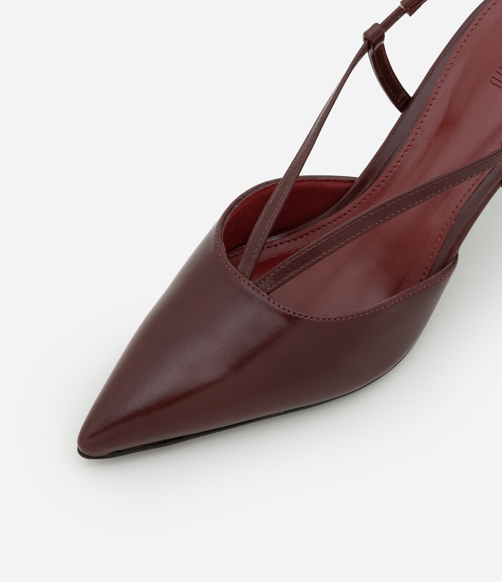 Sapato Scarpin em PU com 2 Tiras Formato em V 5