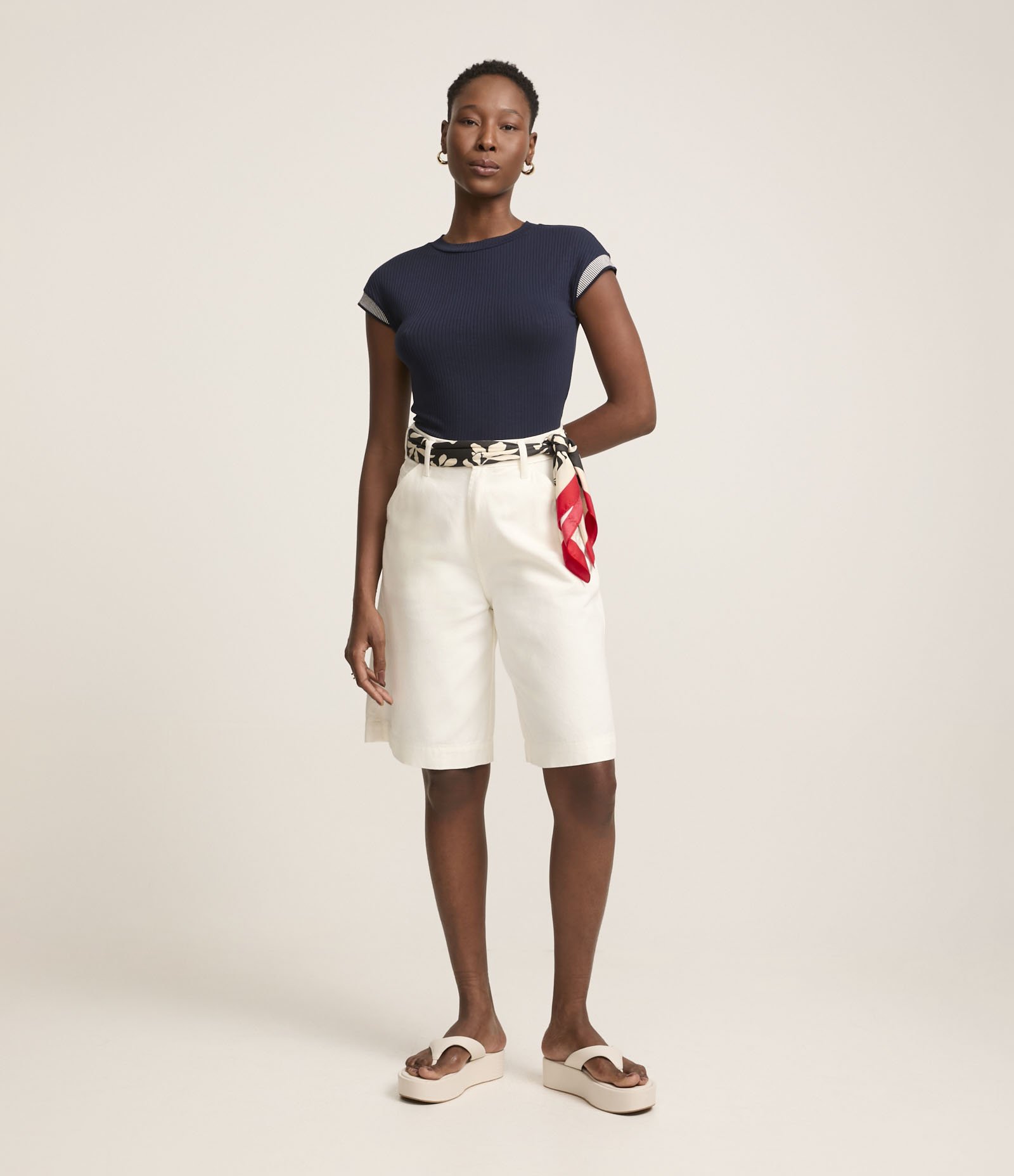 Blusa Sem Manga em Viscose com Cava Listrada Azul 2