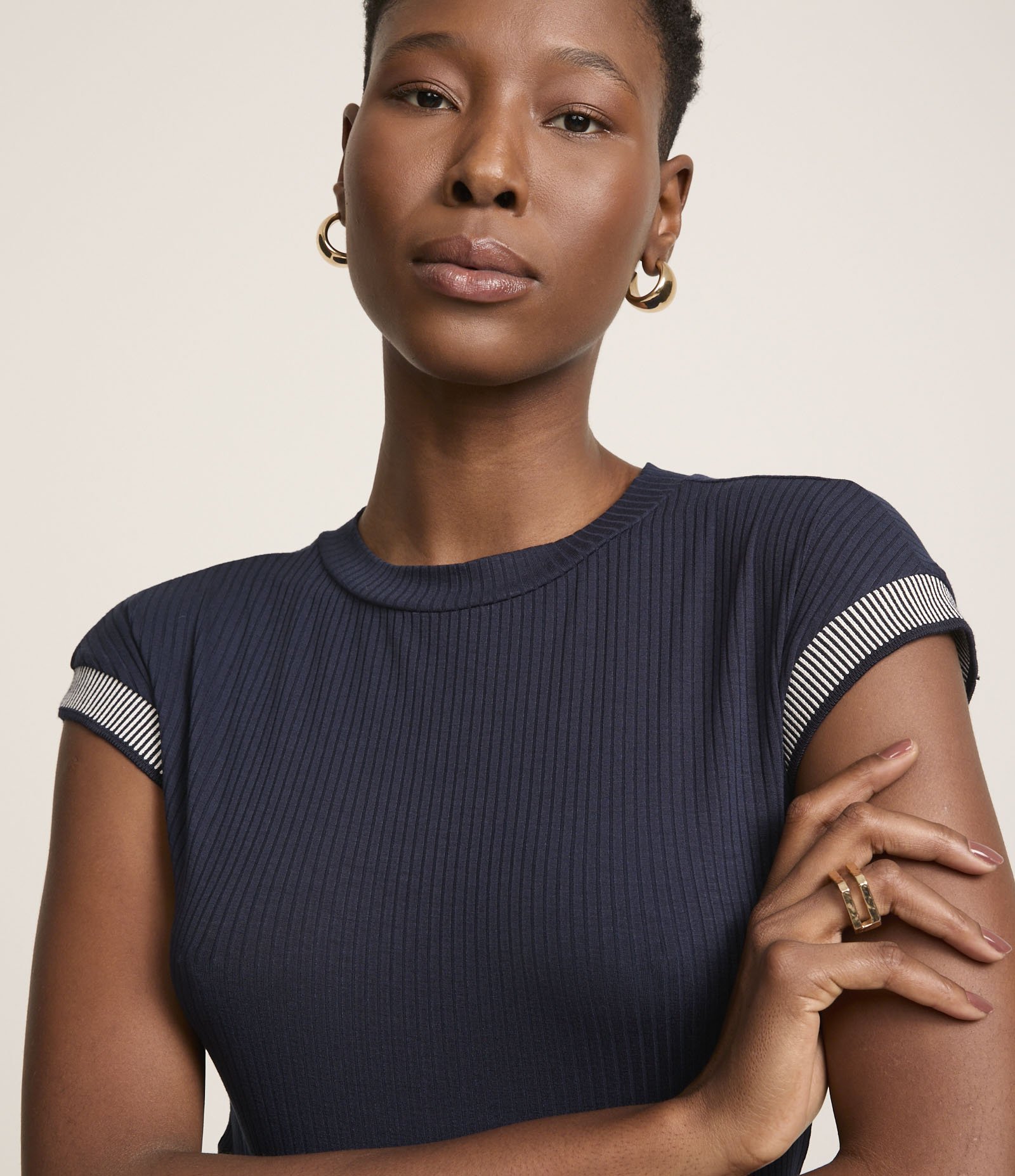 Blusa Sem Manga em Viscose com Cava Listrada Azul 4