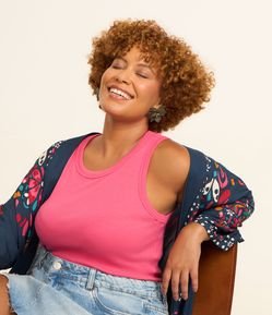 Blusa Cropped em Ribana Curve & Plus Size