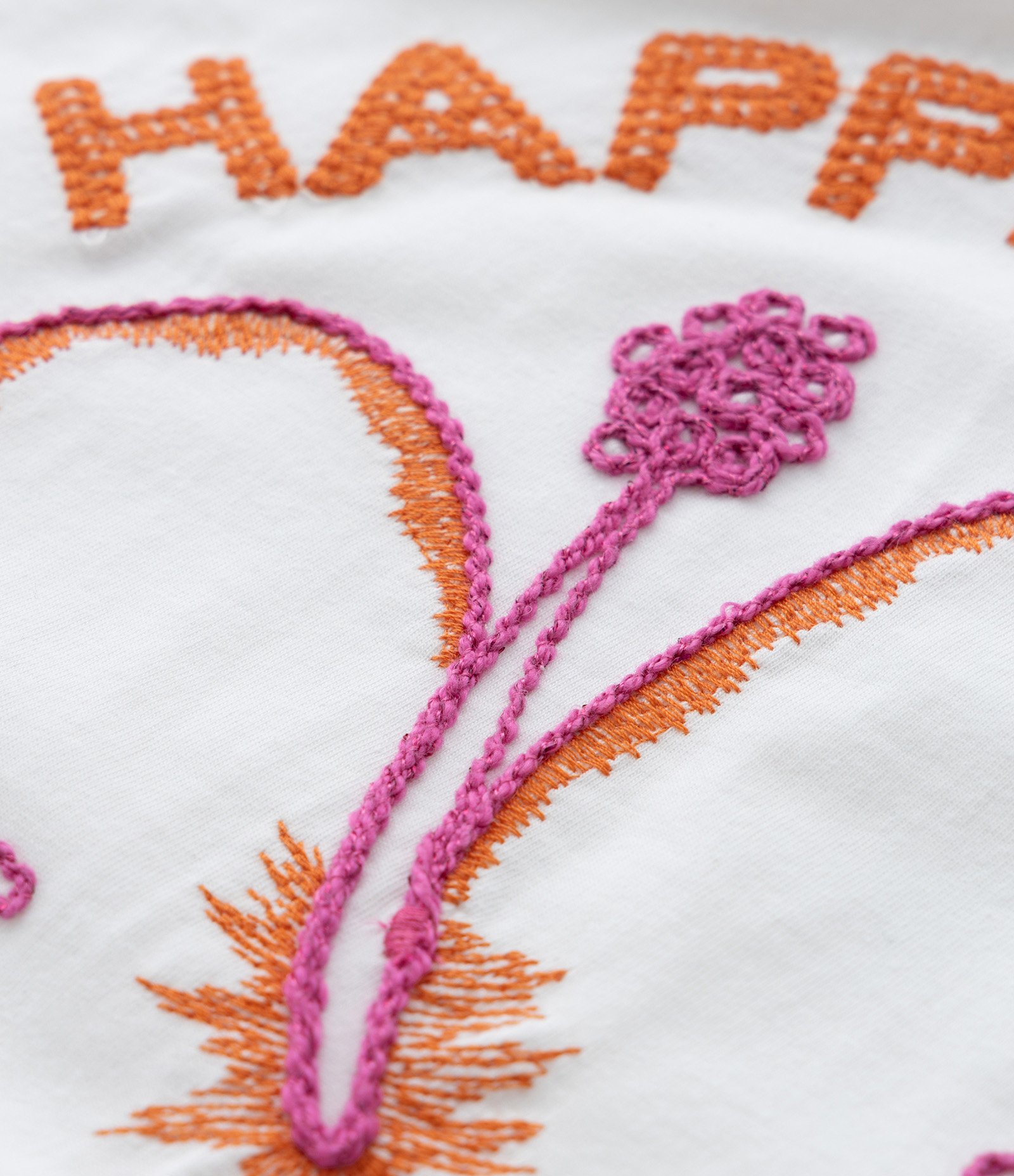 Camiseta em Algodão Bordado de Hibisco Curve & Plus Size Branco 6