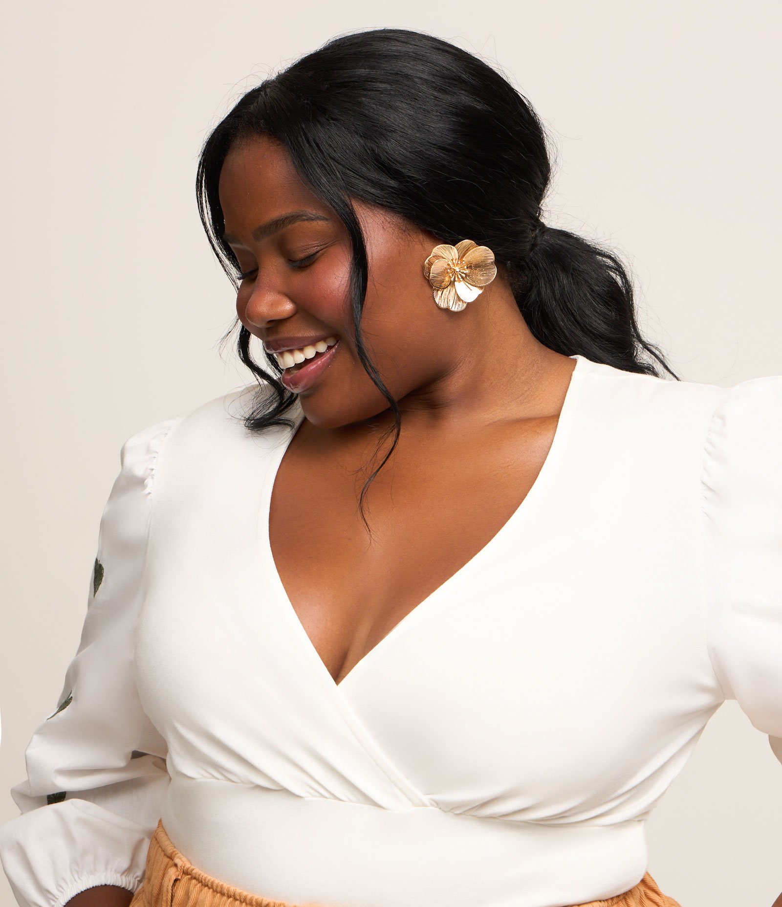 Blusa com Manga 7/8 e Bordado de Folhas Curve & Plus Size Branco 3