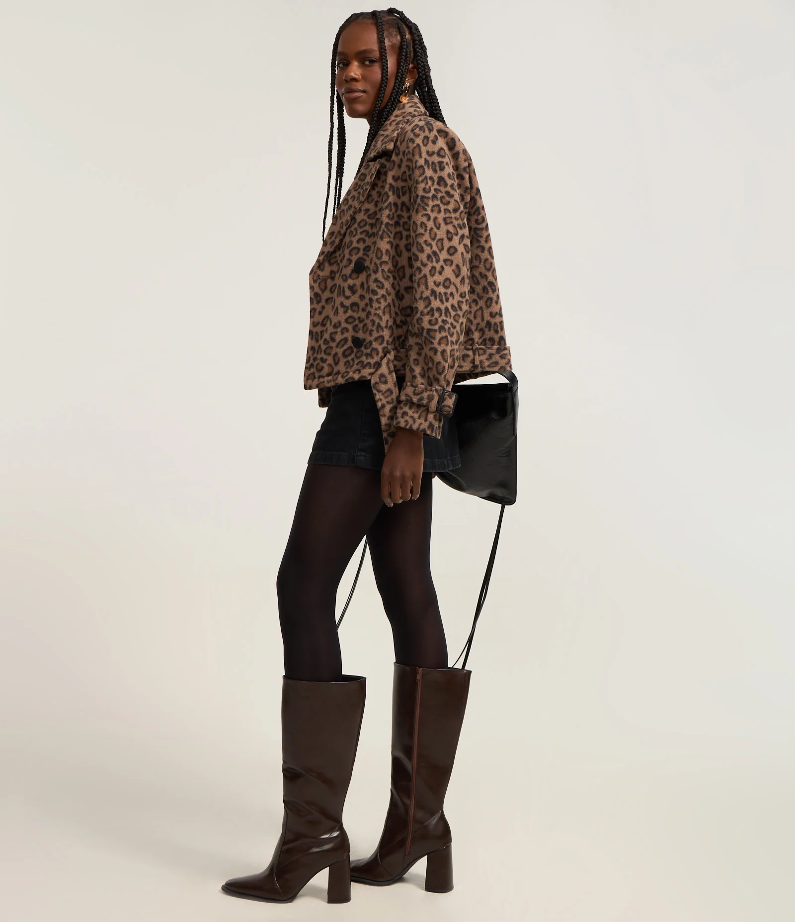 Jaqueta Trench Coat em Polyvelour Animal Print com Cinto na Barra Marrom 2