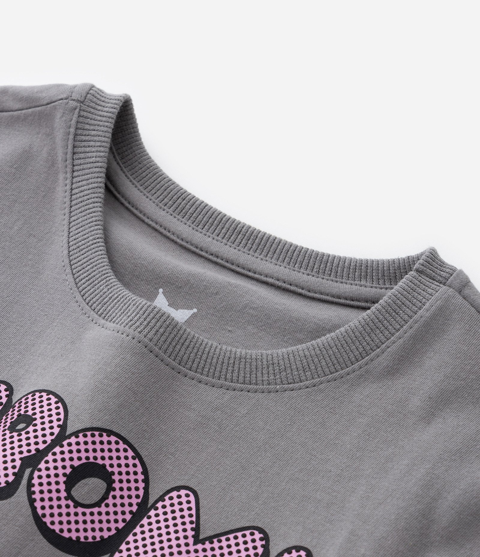 Camiseta Comfort Infantil com Estampa Kuromi - Tam 5 a 14 Anos Cinza 3