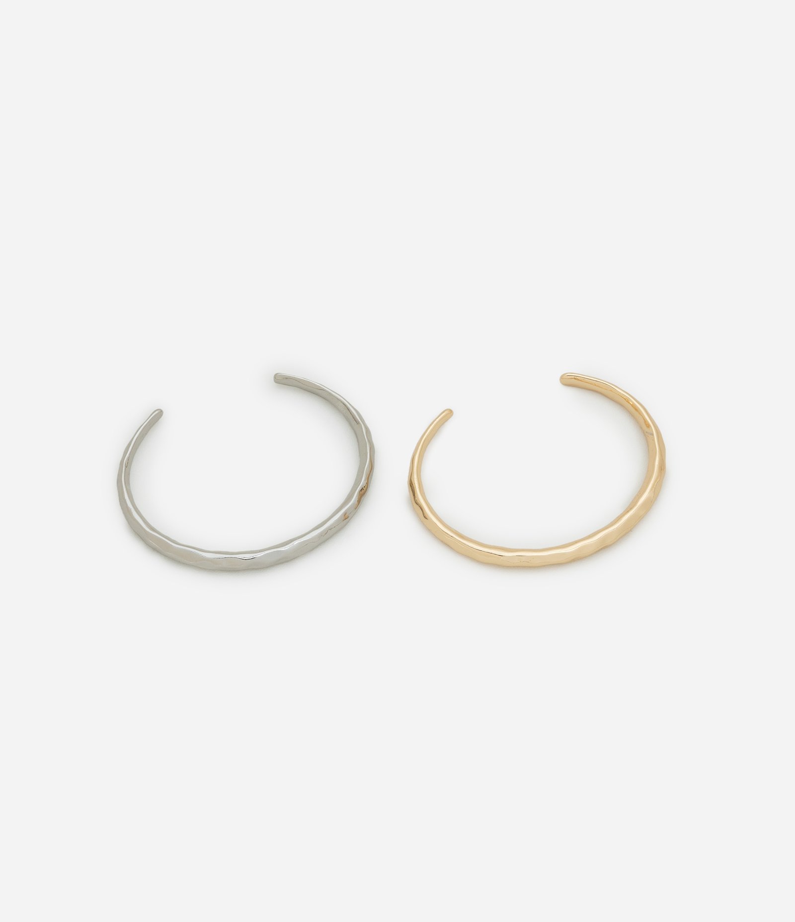 Kit 02 Pulseiras em Metal Rígido com Efeito Martelado Dourado/ Prata 1