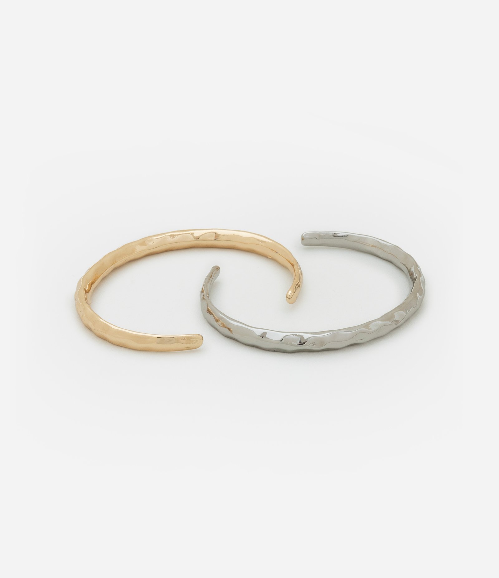 Kit 02 Pulseiras em Metal Rígido com Efeito Martelado Dourado/ Prata 2