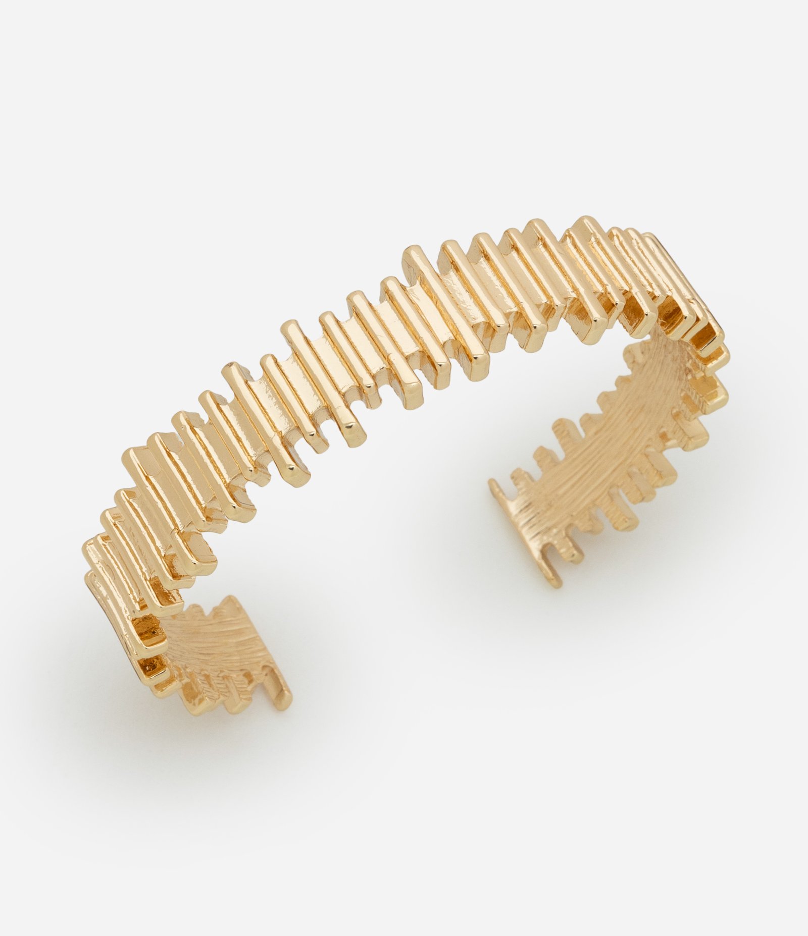 Bracelete Rígido em Metal com Texturas Dourado 2