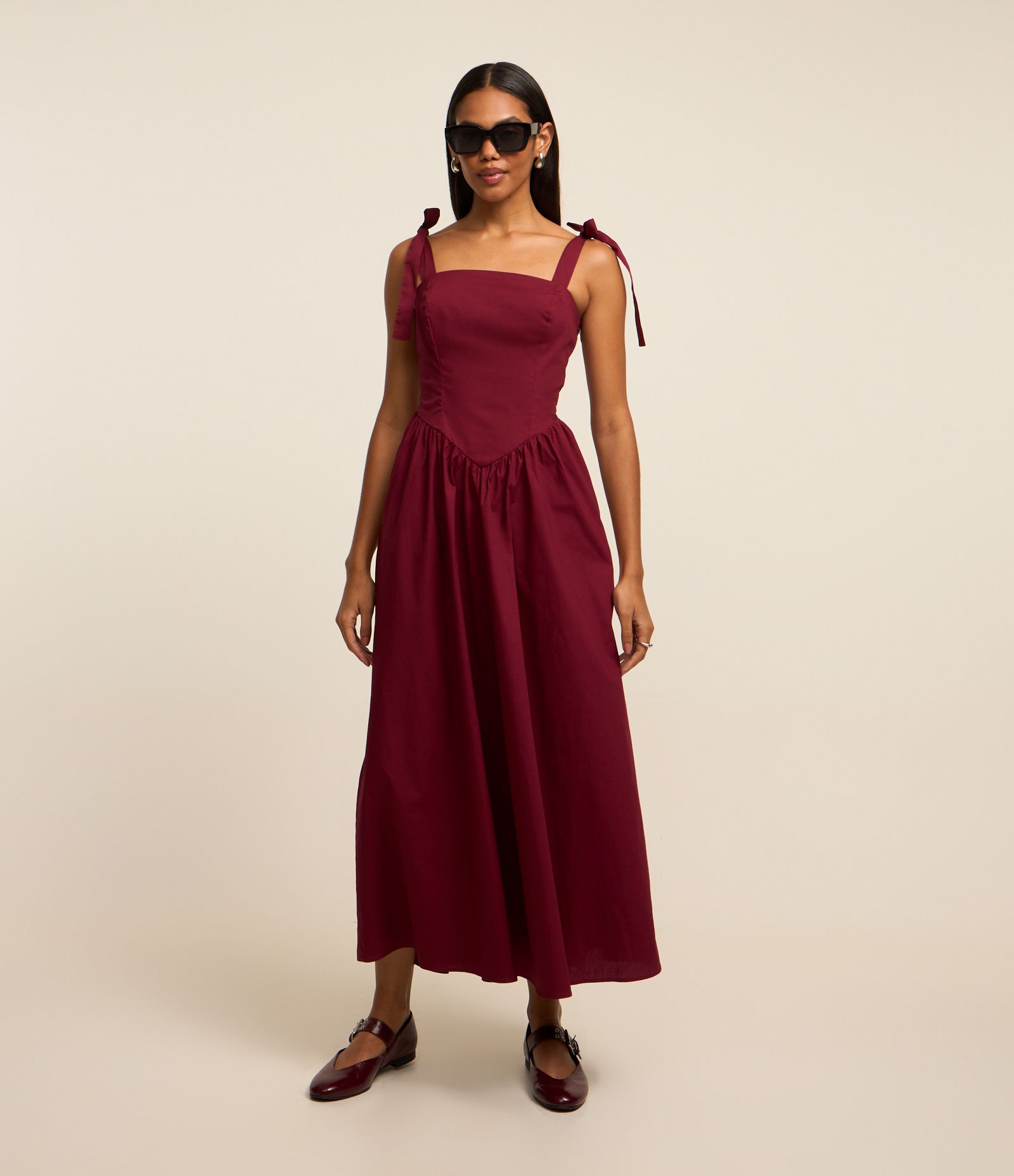 Vestido Midi Evasê em Tricoline com Cintura em V e Alças de Amarração 2