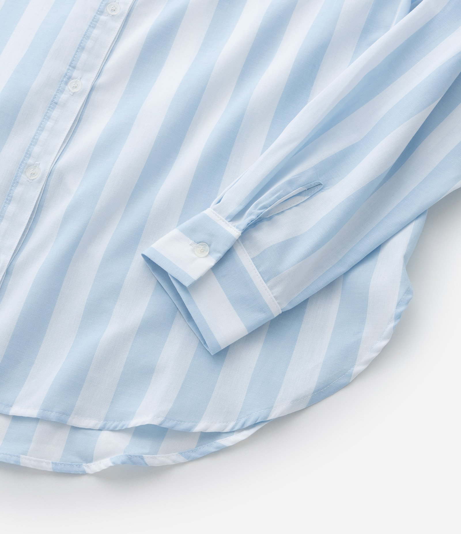 Camisa em Tricoline Listrada Curve & Plus Size Azul/Branco 8