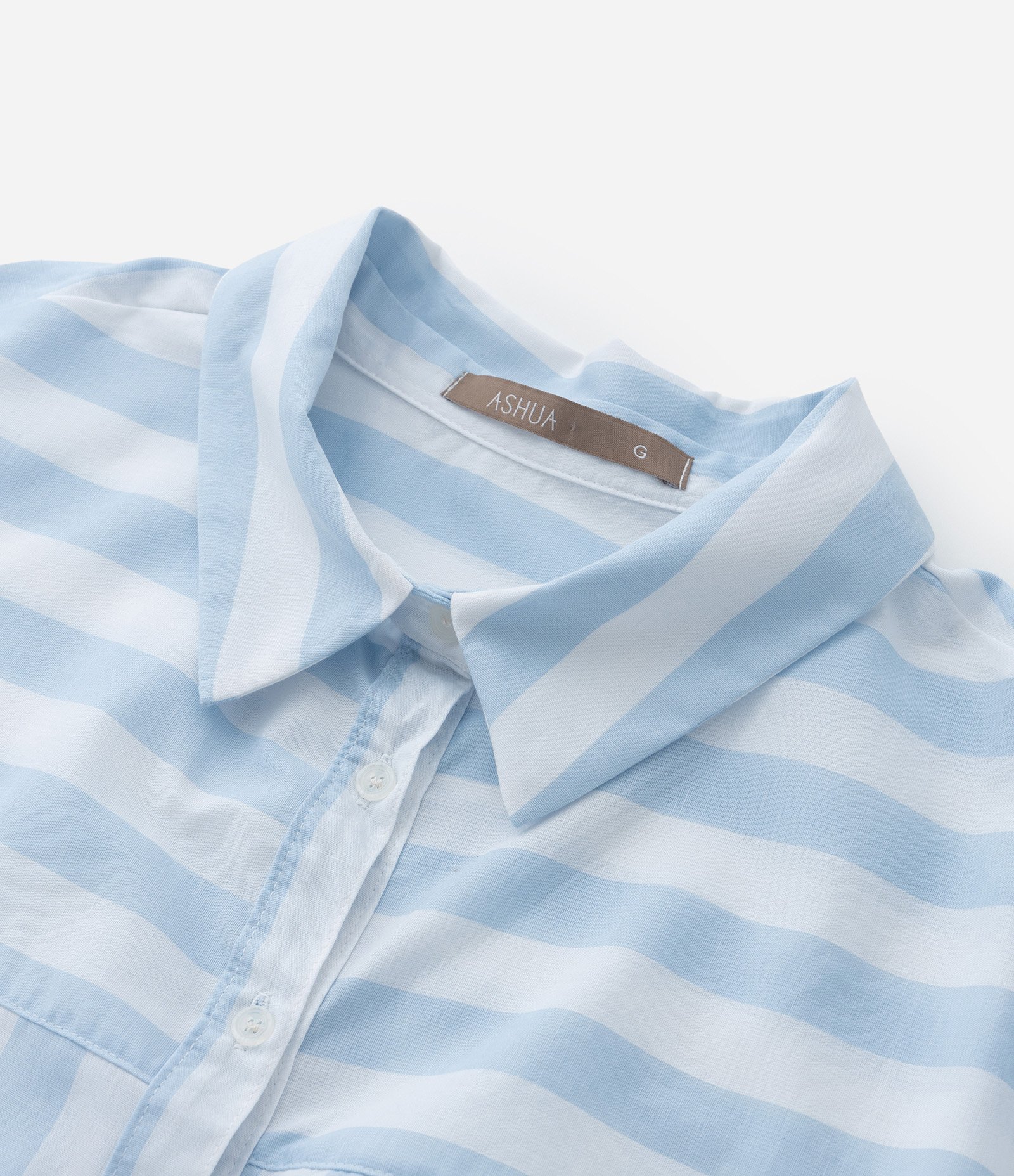 Camisa em Tricoline Listrada Curve & Plus Size Azul/Branco 9