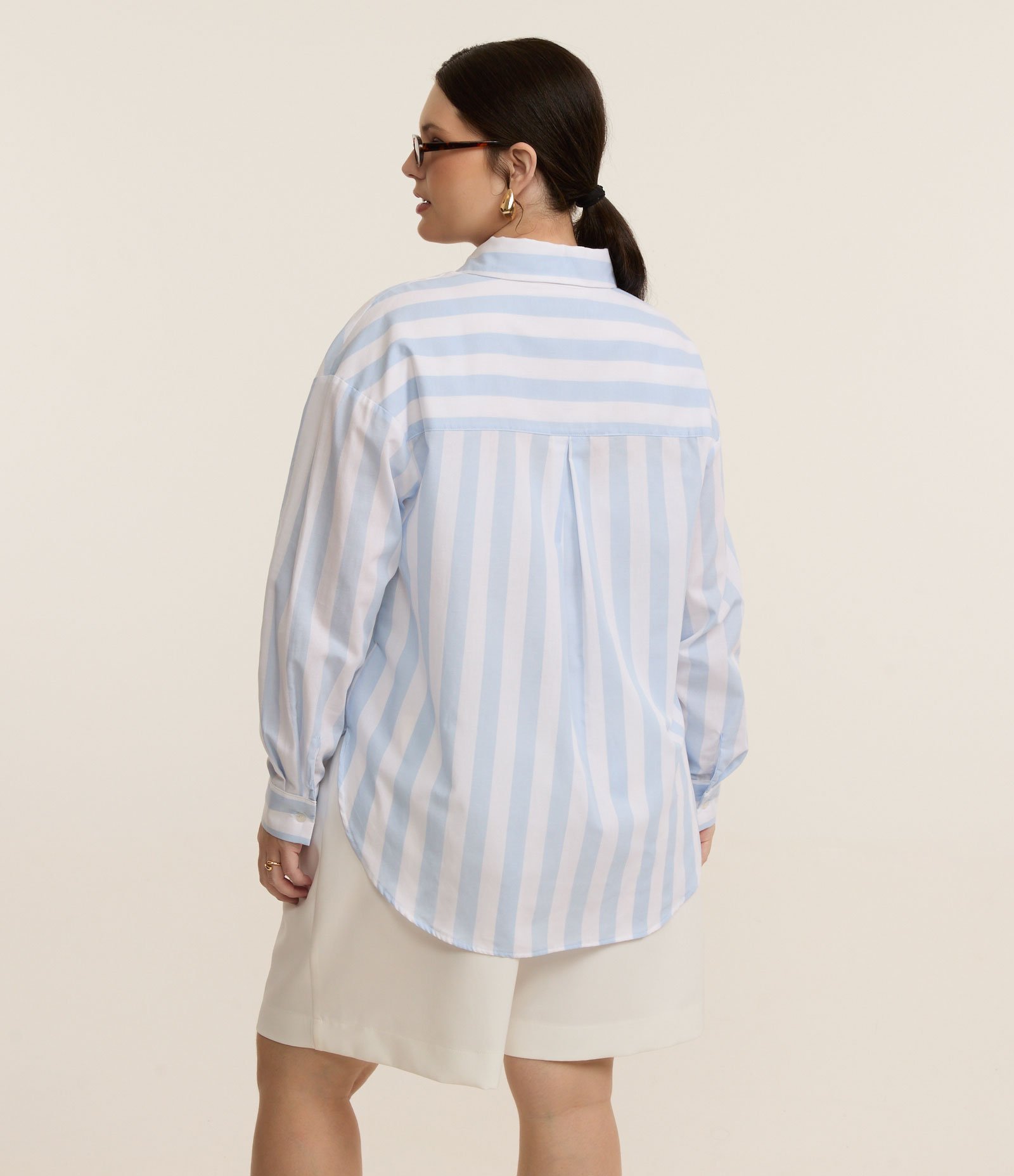 Camisa em Tricoline Listrada Curve & Plus Size Azul/Branco 3