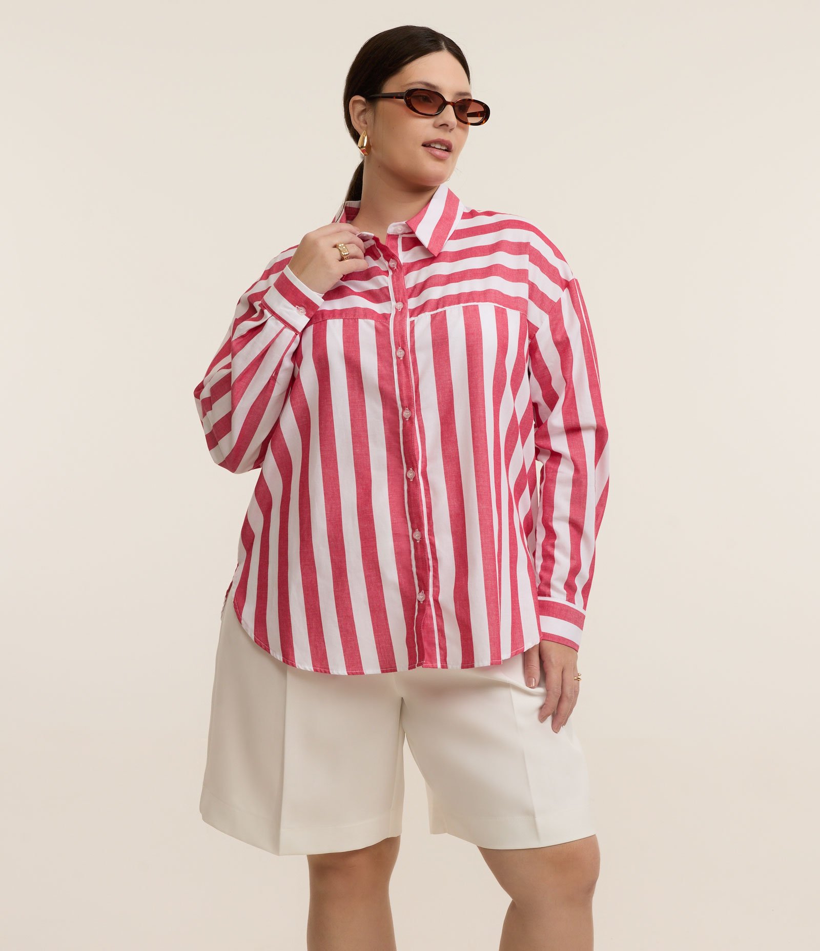Camisa em Tricoline Listrada Curve & Plus Size Vermelho/Branco 2
