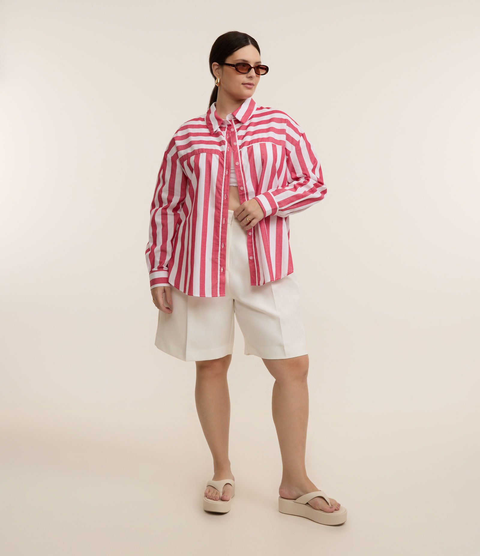 Camisa em Tricoline Listrada Curve & Plus Size Vermelho/Branco 4