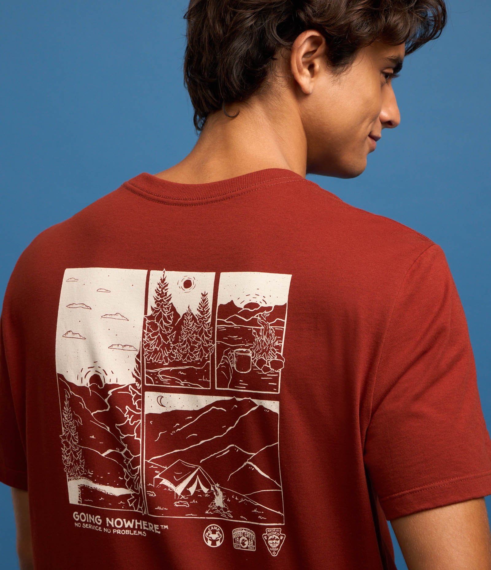 Camiseta Comfort em Algodão com Estampa de Montanhas Vermelho 6