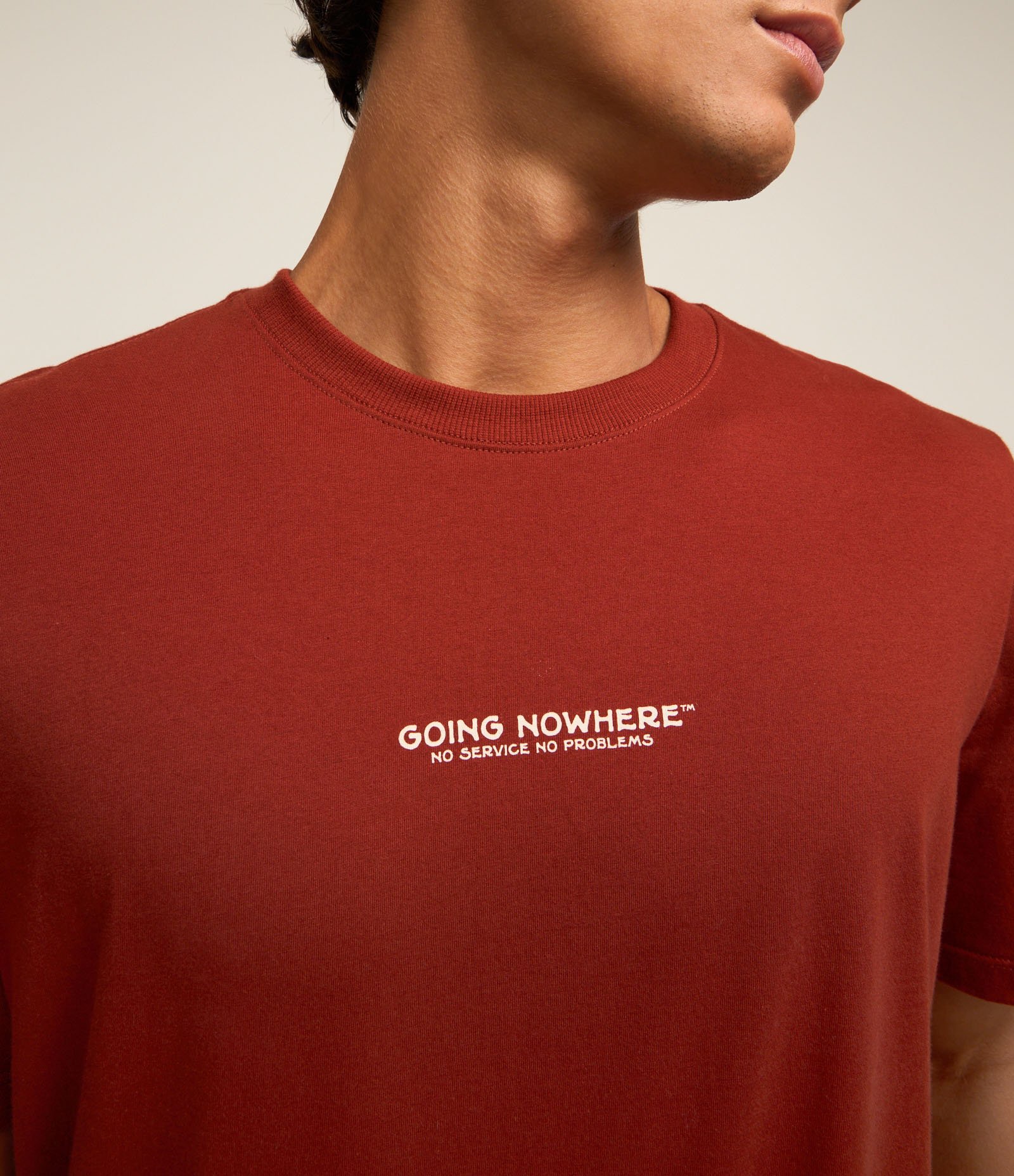 Camiseta Comfort em Algodão com Estampa de Montanhas Vermelho 4