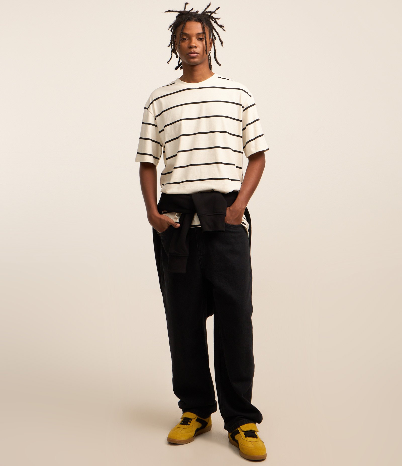 Camiseta Relaxed em Algodão com Listras Finas Branco/Preto 2