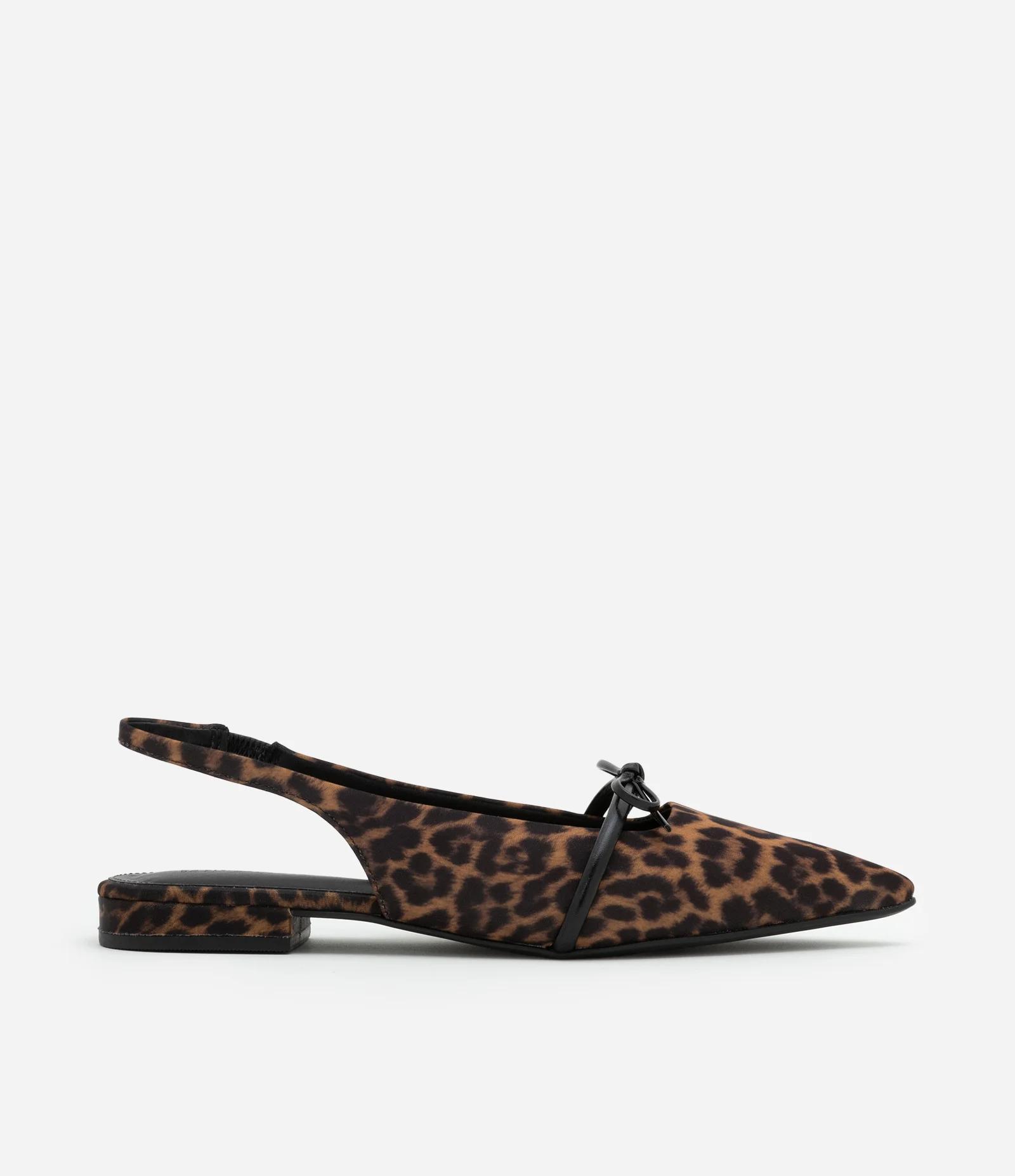 Sapatilha Slingback Estampa Animal Print e Laçinho Onça 1