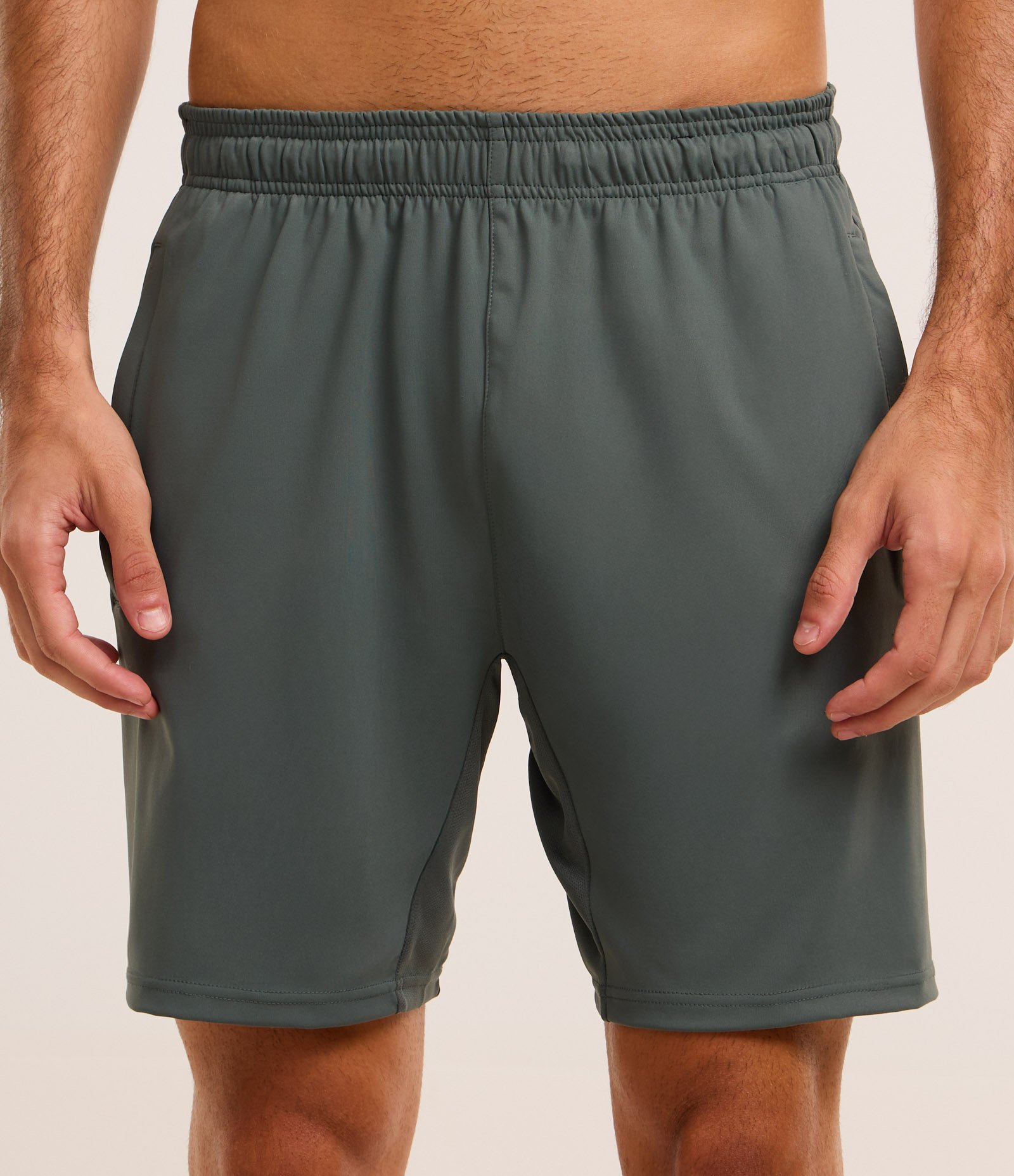 Bermuda Esportiva em Microfibra com Zíper no Bolso 2