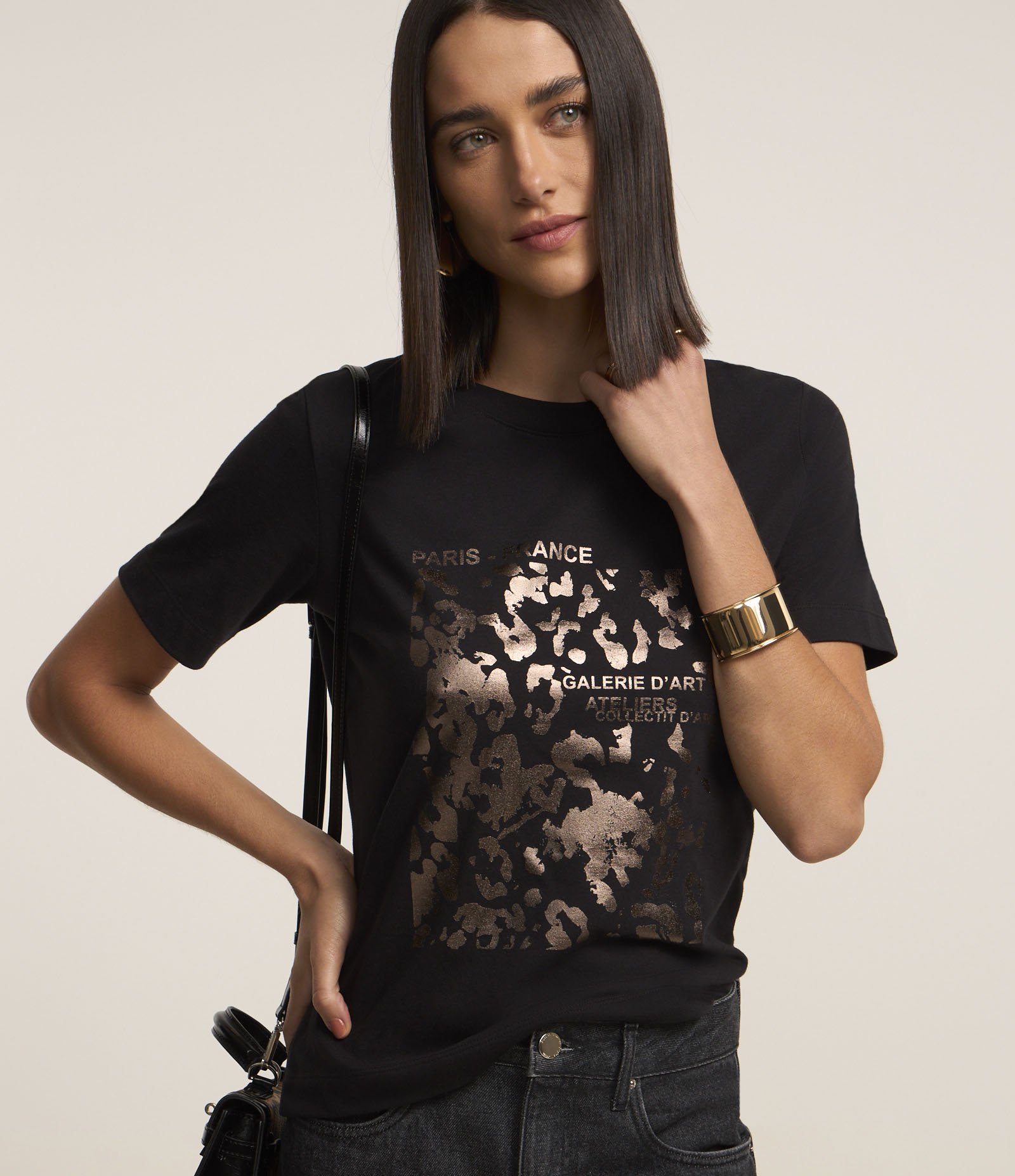 Camiseta Manga Curta com Estampa Animal Print Preto 3