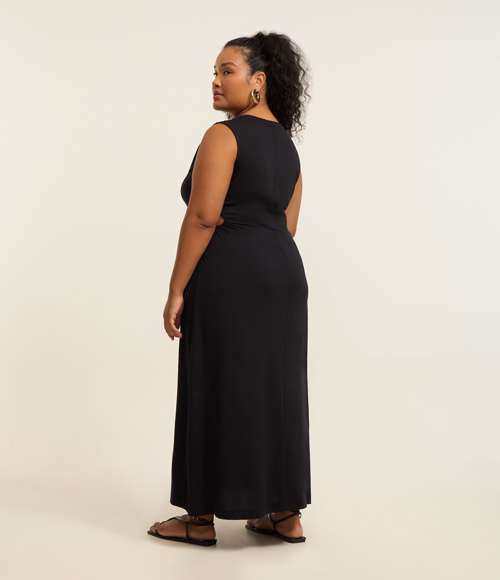 Vestido Midi Algodão com Recortes Laterais Curve & Plus Size Preto 3