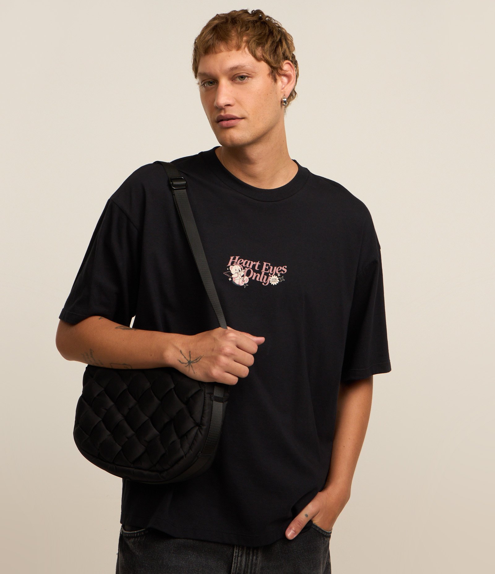 Camiseta Oversized em Algodão com Estampa Lettering com Urso Cupido Preto 3